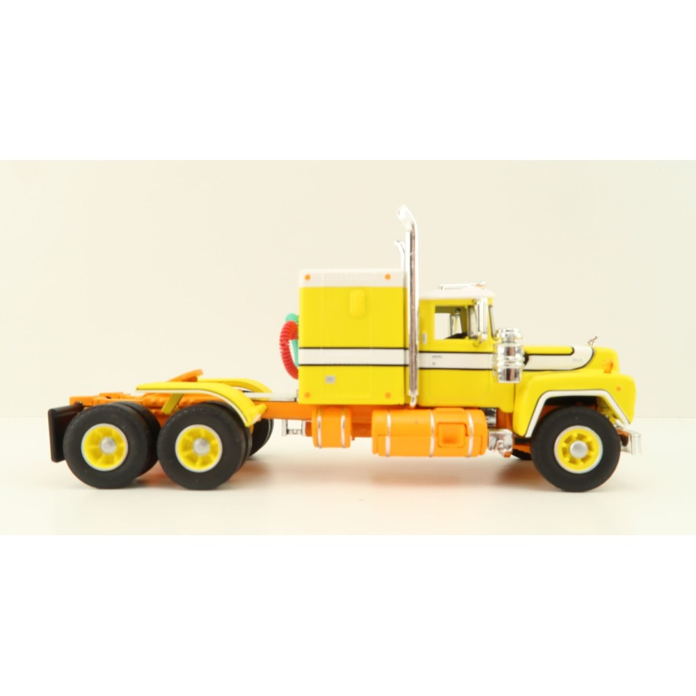 First Gear 60-1250 Mack R Model with Sleeper Bunk Truck Trio Set Red, Blue & Yellow  - Scale 1:64