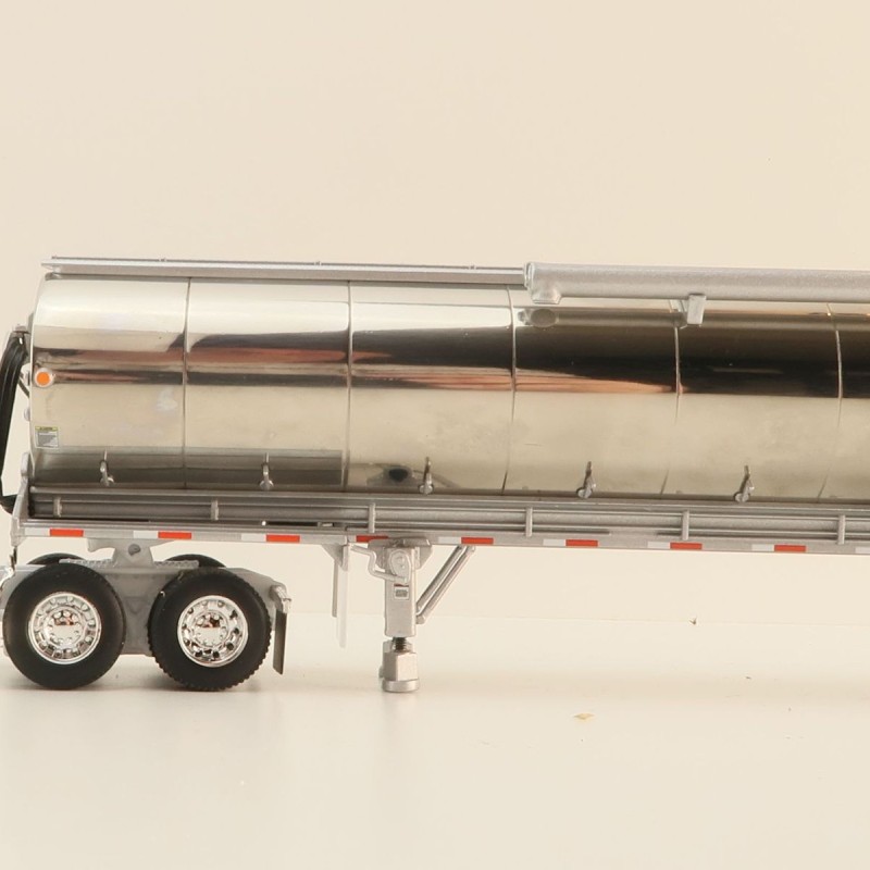 First Gear 60-1684 - Kenworth W900L 6x4 Truck & 3-axle Walinga Bulk Feed Tank Trailer - Scale 1:64