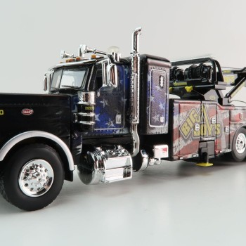 First Gear 68-1037 Big Boy's Towing & Recovery Peterbilt 389 Sleeper and Century Model 1150 Rotator Wrecker Scale 1:64