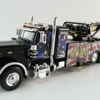 First Gear 68-1037 Big Boy's Towing & Recovery Peterbilt 389 Sleeper and Century Model 1150 Rotator Wrecker Scale 1:64