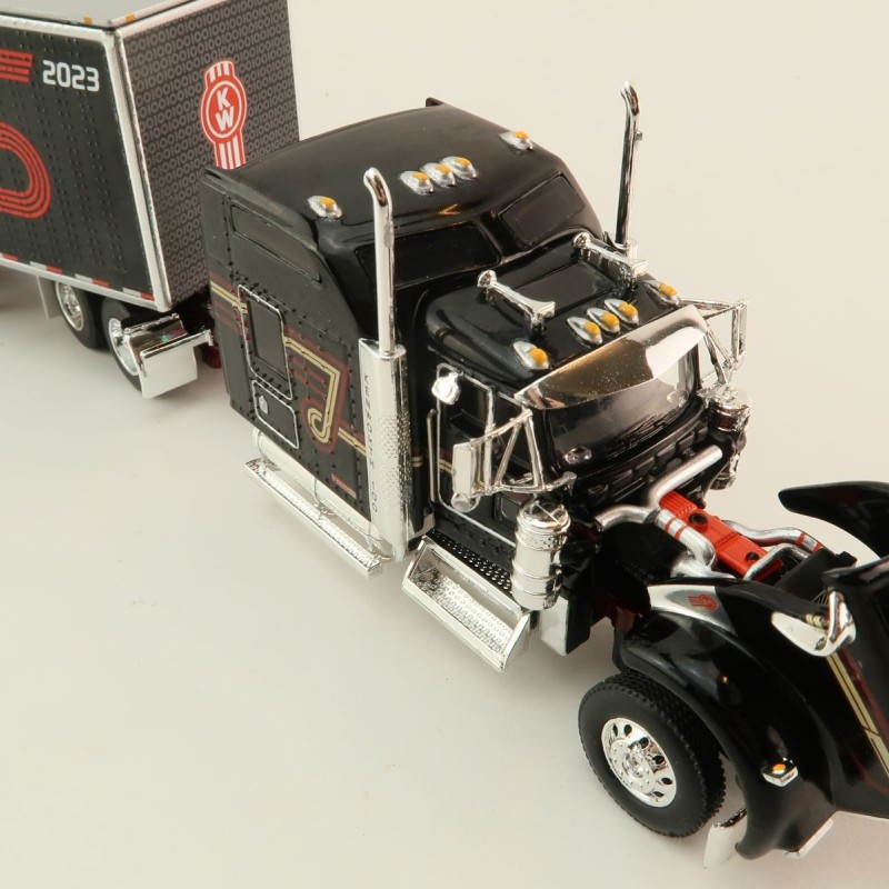 First Gear 68-1691 - Kenworth W900L Studio Sleeper & 53' Utility Trailer Kenworth 100th Anniversary - Scale 1:64