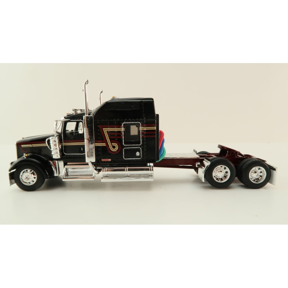 First Gear 68-1691 - Kenworth W900L Studio Sleeper & 53' Utility Trailer Kenworth 100th Anniversary - Scale 1:64