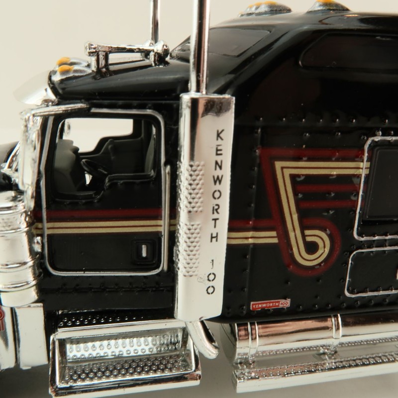 First Gear 68-1691 - Kenworth W900L Studio Sleeper & 53' Utility Trailer Kenworth 100th Anniversary - Scale 1:64
