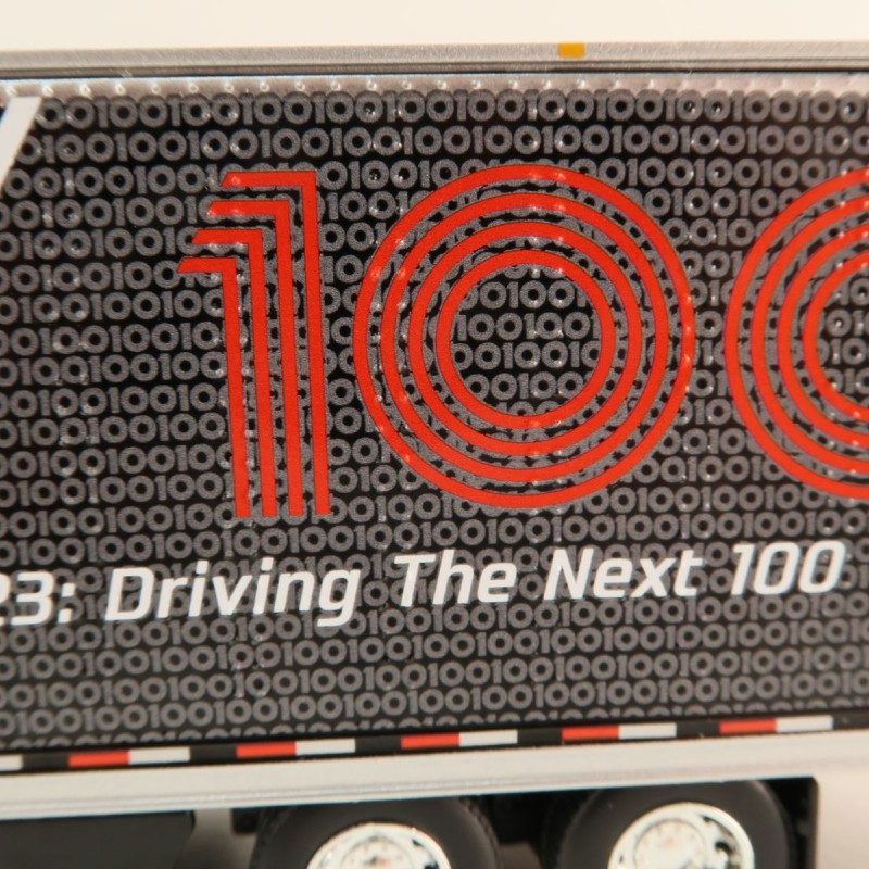 First Gear 68-1691 - Kenworth W900L Studio Sleeper & 53' Utility Trailer Kenworth 100th Anniversary - Scale 1:64