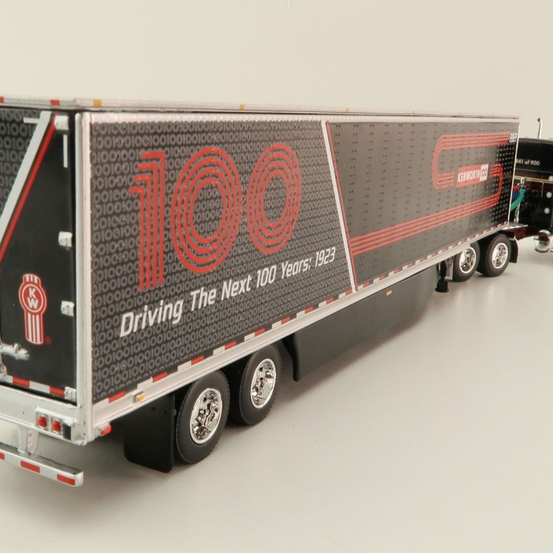 First Gear 68-1691 - Kenworth W900L Studio Sleeper & 53' Utility Trailer Kenworth 100th Anniversary - Scale 1:64