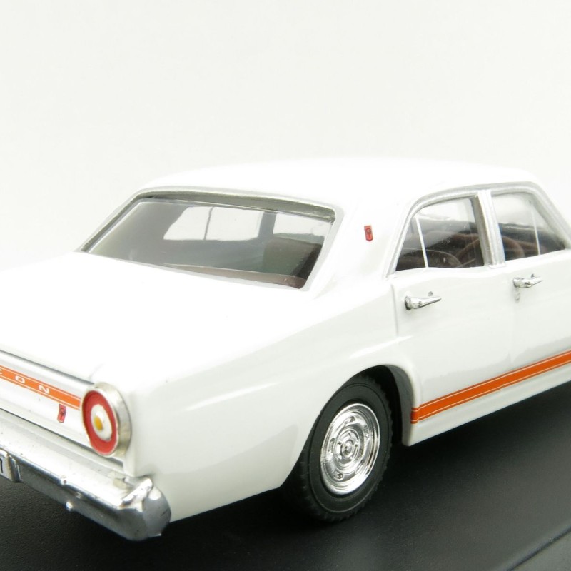 DDA Collectibles - 1967 Ford Falcon XR GT Car - Avis White - Scale 1:43