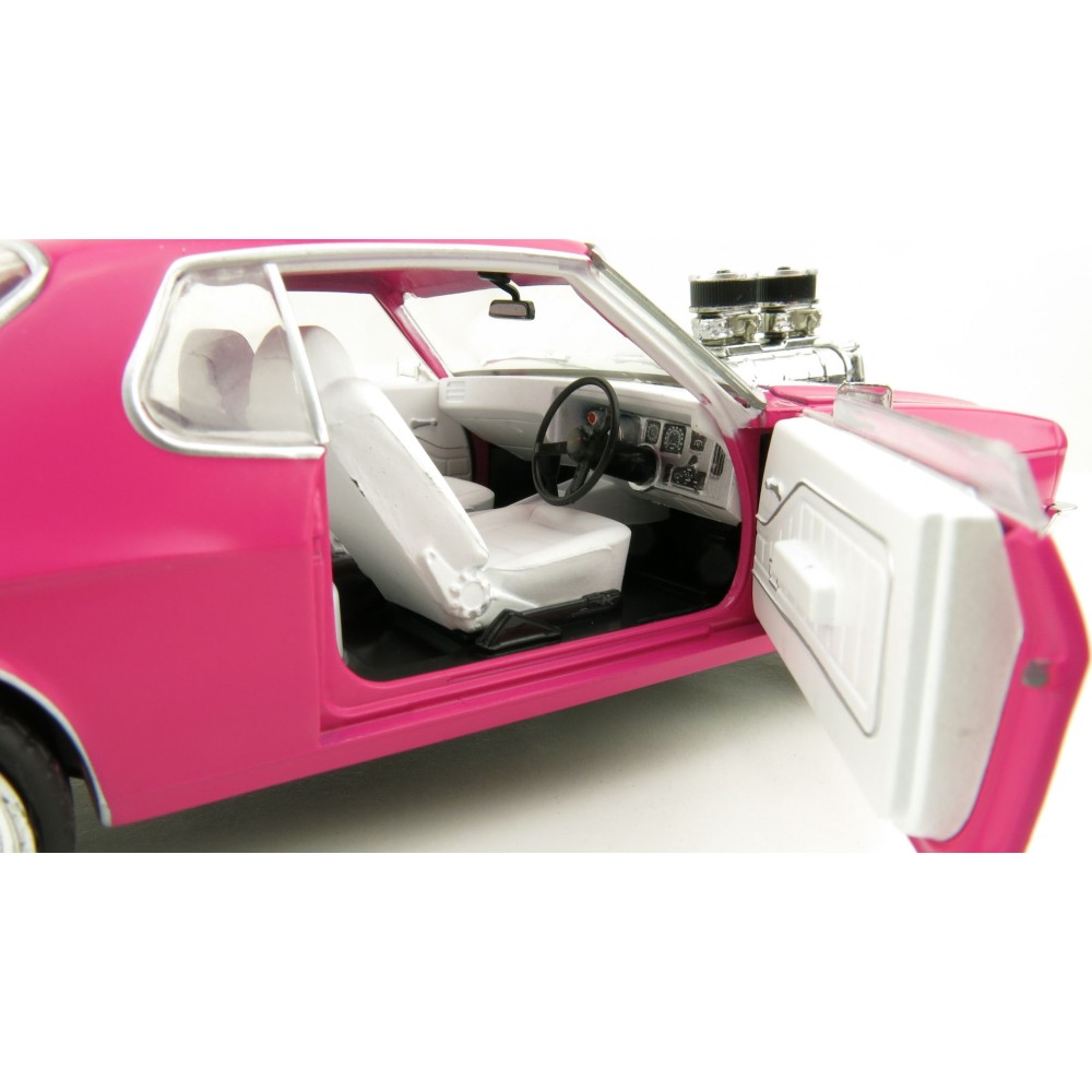 DDA GreenLight DDA207 1973 Custom Holden HQ Monaro GTS 350 Pinked - Scale 1:24