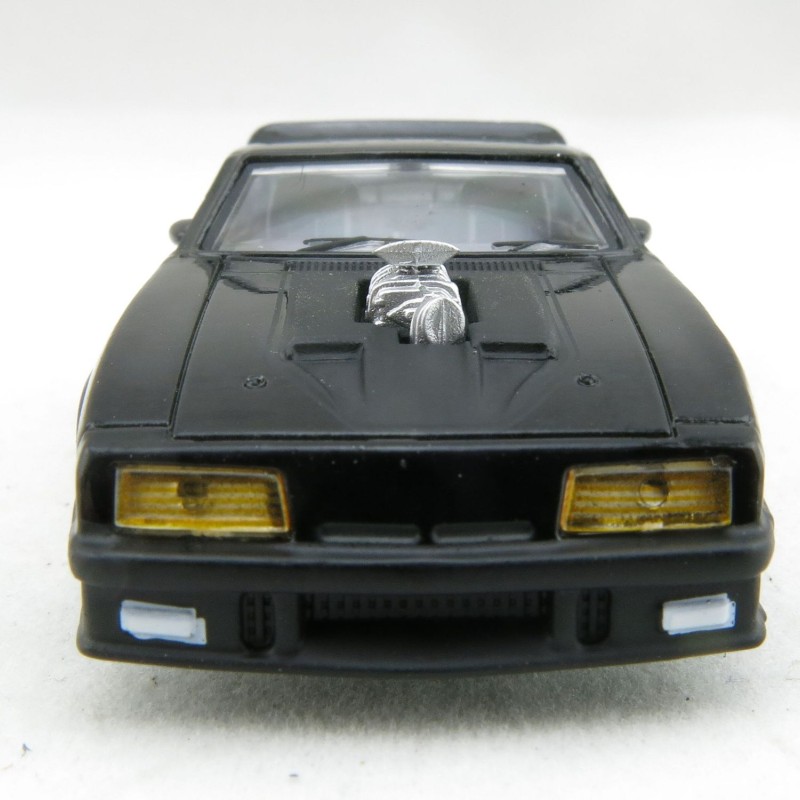 GREENLIGHT 44770-A Movie Mad Mad V8 Interceptor 1972 Ford Falcon XB -Scale 1:64