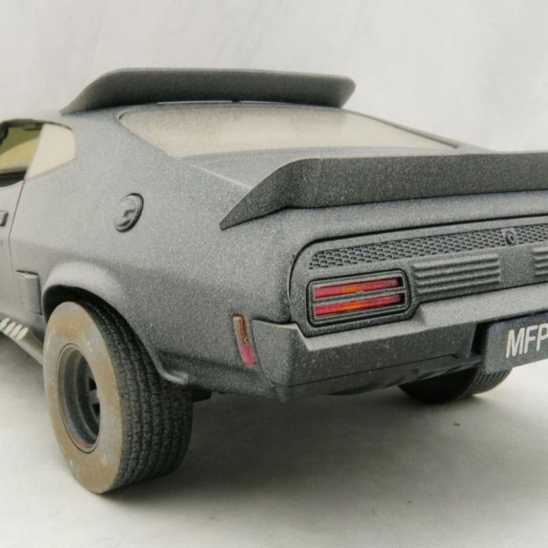 GreenLight 13559 Ford XB Falcon - Mad Max - Last of the V8 Interceptors Weathered Scale 1:18
