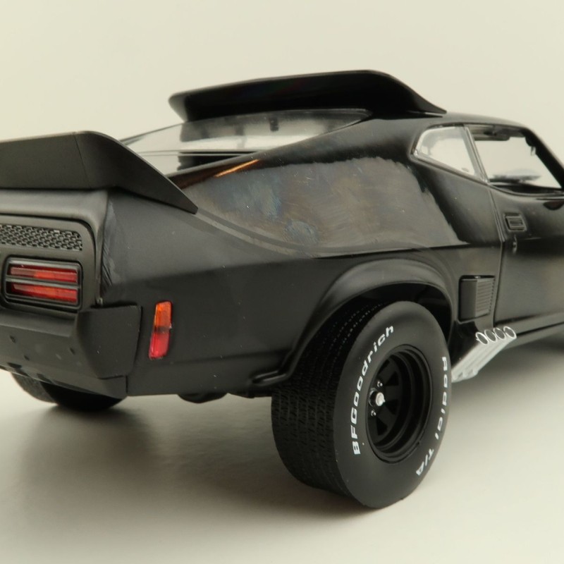 Greenlight 12996 Mad Max Ford XB Falcon Last Of The V8 Interceptors - Scale 1:18 