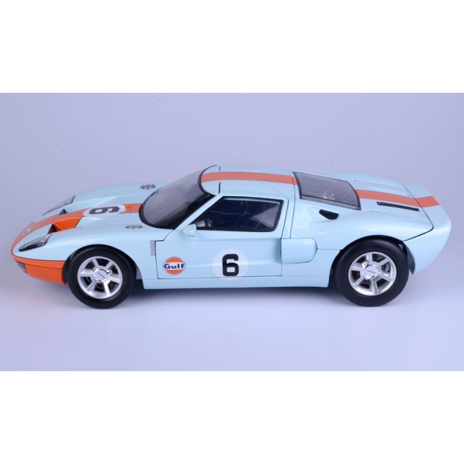 MotorMax 79639 Ford GT Concept Car Gulf Oil Livery Diecast - Scale 1:12