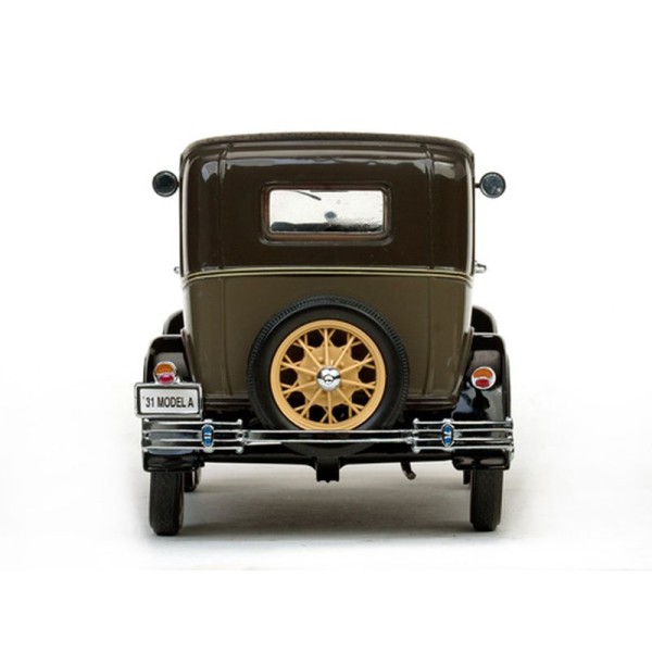 Sun Star 6100 - 1931 Ford Model A Tudor Chicle Drab - Scale 1:18
