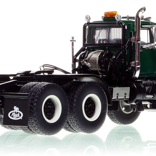 Heavy Haul Replicas HHR129D-4 - Mack RD800 Tandem Axle Tractor - Green over Black - Scale 1:50