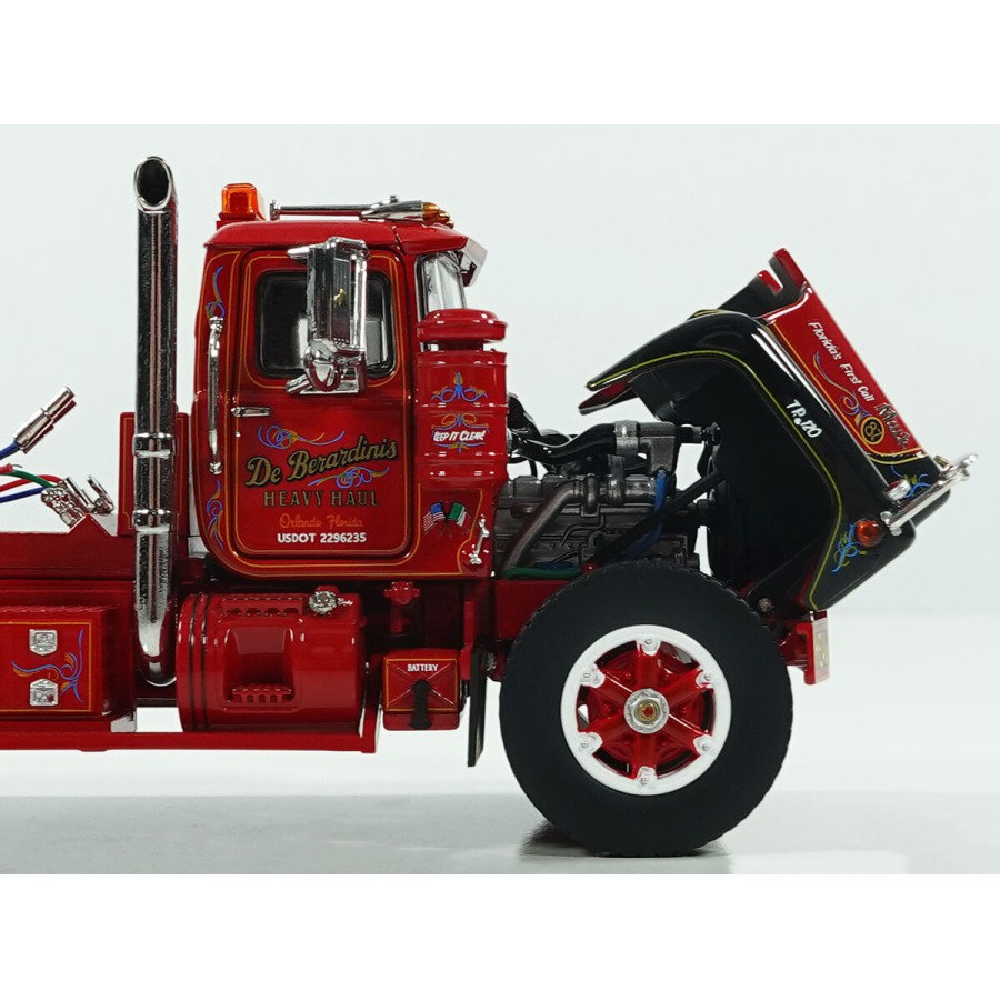 Heavy Haul Replicas HHR136C-1 - Heavy Haul 1988 Mack RD 686SX 6x4 Prime Mover DeBerardinis - Scale 1:50
