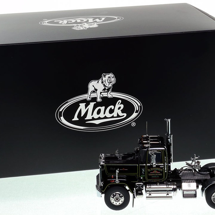 Heavy Haul Replicas HHR138J-1 - 1988 Mack Superliner 6x4 Prime Mover - D. Rounds Trucking - Scale 1:50