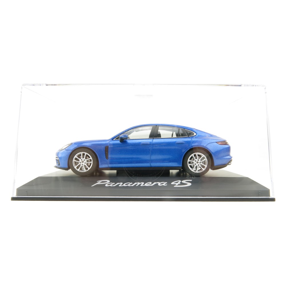 Herpa - 2016 Porsche Panamera 4S 2016 Sapphire Blue Metallic - 1:43 Scale