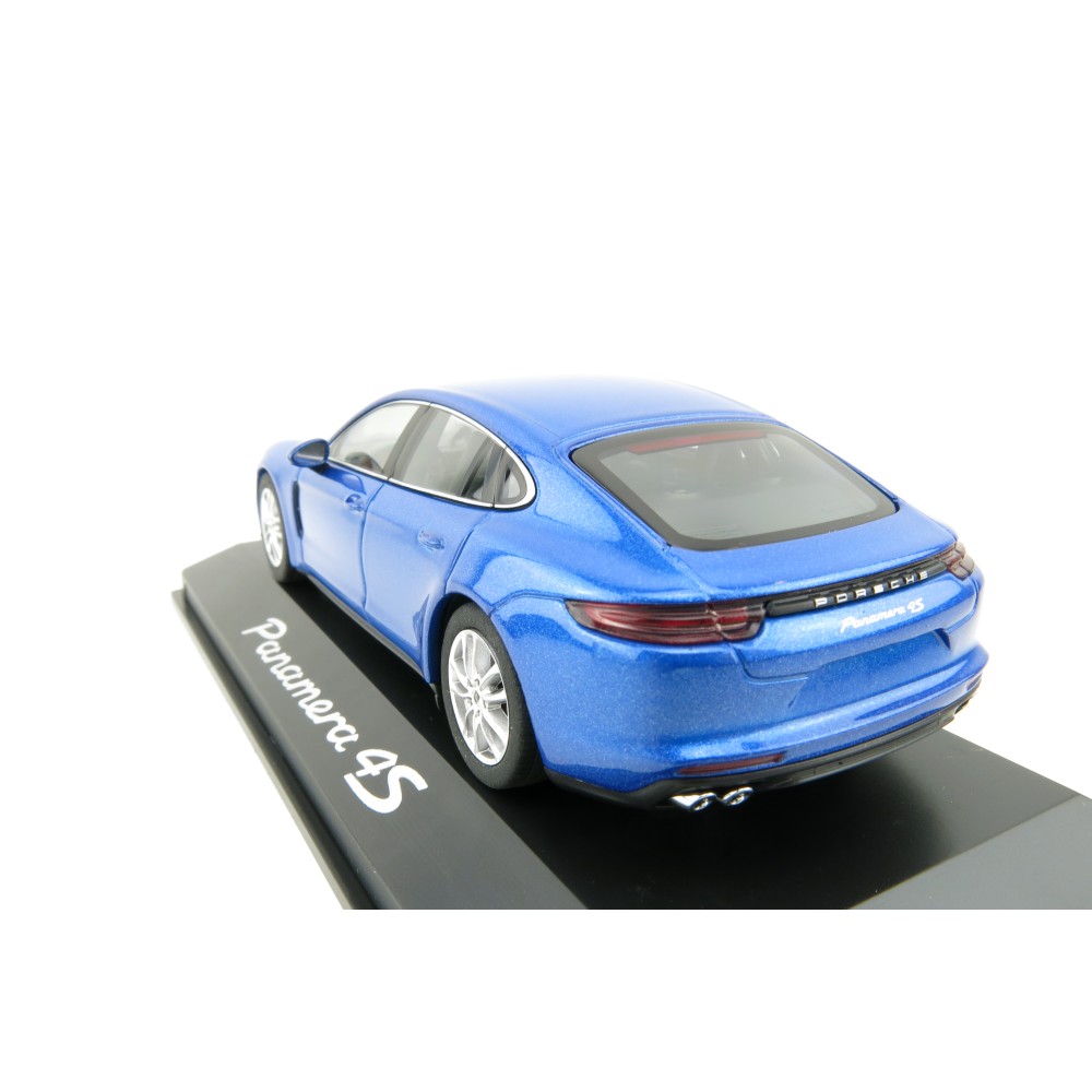 Herpa - 2016 Porsche Panamera 4S 2016 Sapphire Blue Metallic - 1:43 Scale