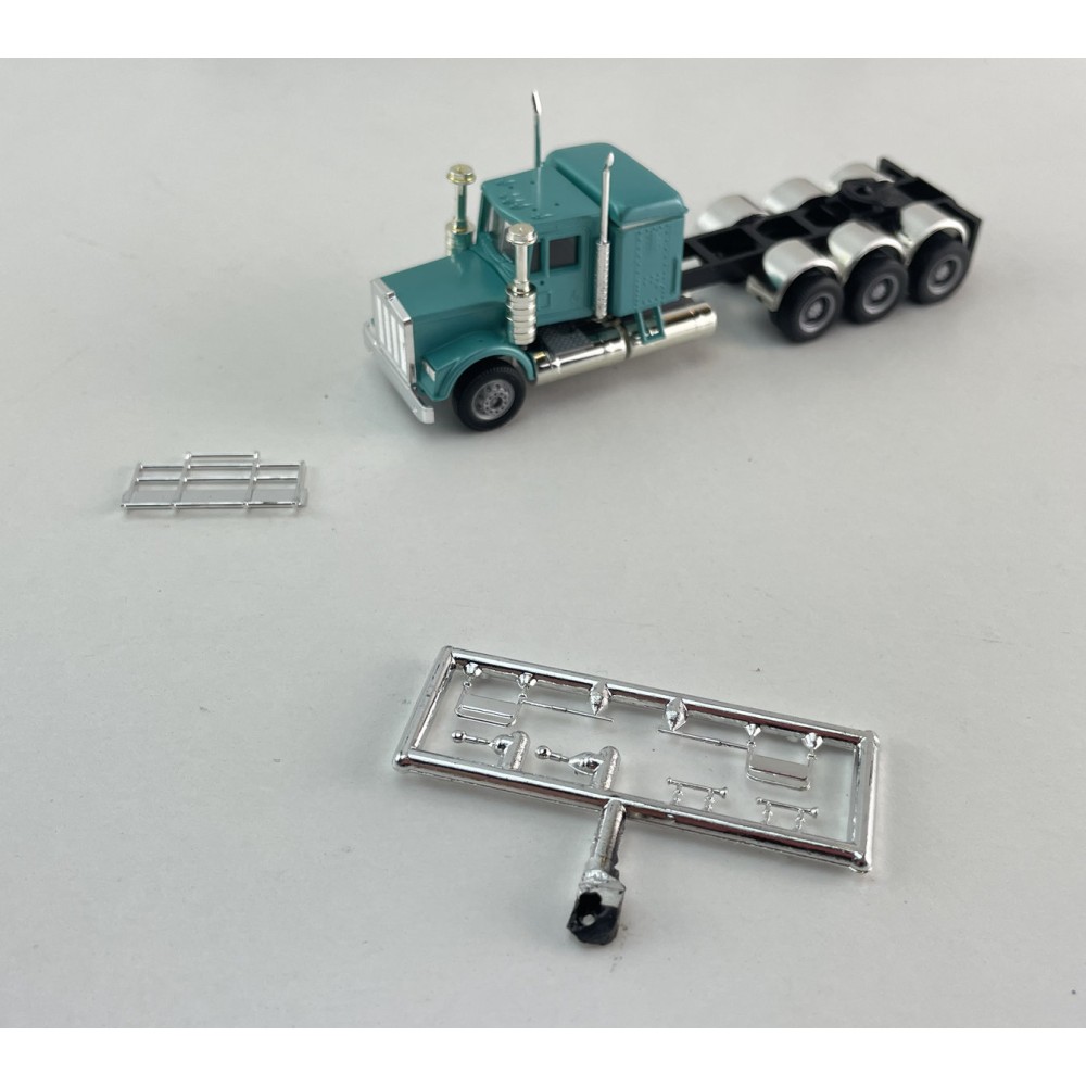 Promotex 006418 -  Kenworth W900 Tri Axle Prime Mover with Australian Dump Trailer Road Train & Dollies - Scale 1:87