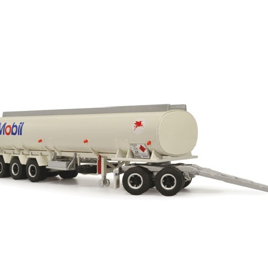 Highway Replicas 12972 Australian Tanker Road Train Trailer Mobil Oil - Scale 1:64
