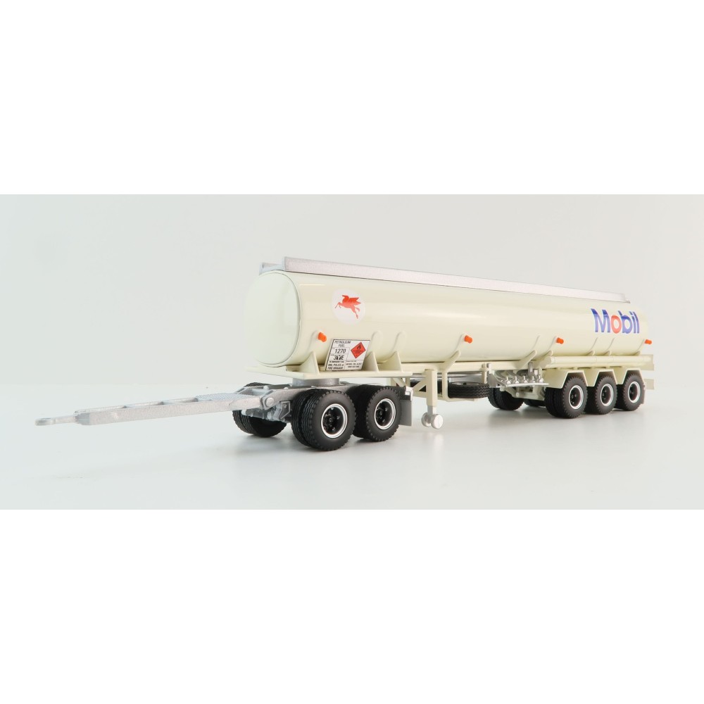 Highway Replicas 12972 Australian Tanker Road Train Trailer Mobil Oil - Scale 1:64