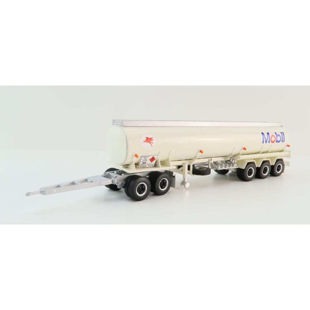 Highway Replicas 12972 Australian Tanker Road Train Trailer Mobil Oil - Scale 1:64