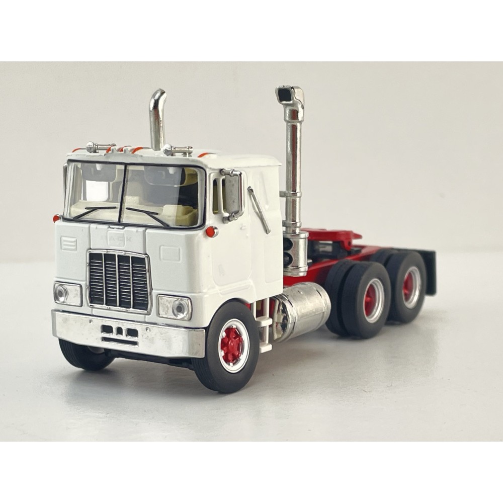 Top Shelf - 1962 Mack F700 6x4 Prime Mover Truck White Diecast - Scale 1:64