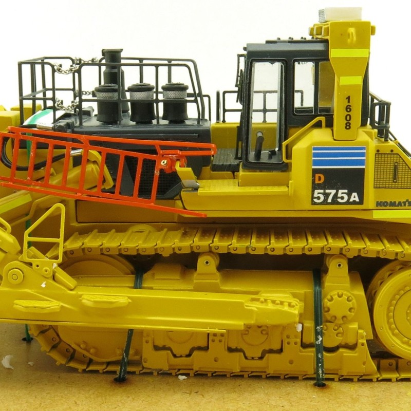 Himobo - Komatsu 575 Alcoa Dozer Scale 1:50