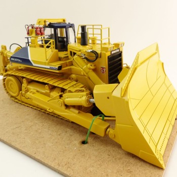 Himobo - Komatsu 575 SR Super Ripper Dozer Scale 1:50