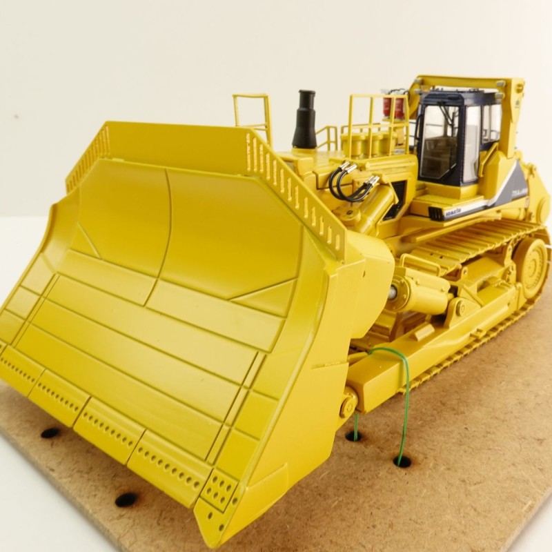 Himobo - Komatsu 575 SR Super Ripper Dozer Scale 1:50