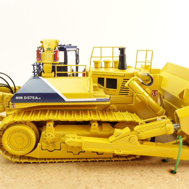 Himobo - Komatsu 575 SR Super Ripper Dozer Scale 1:50