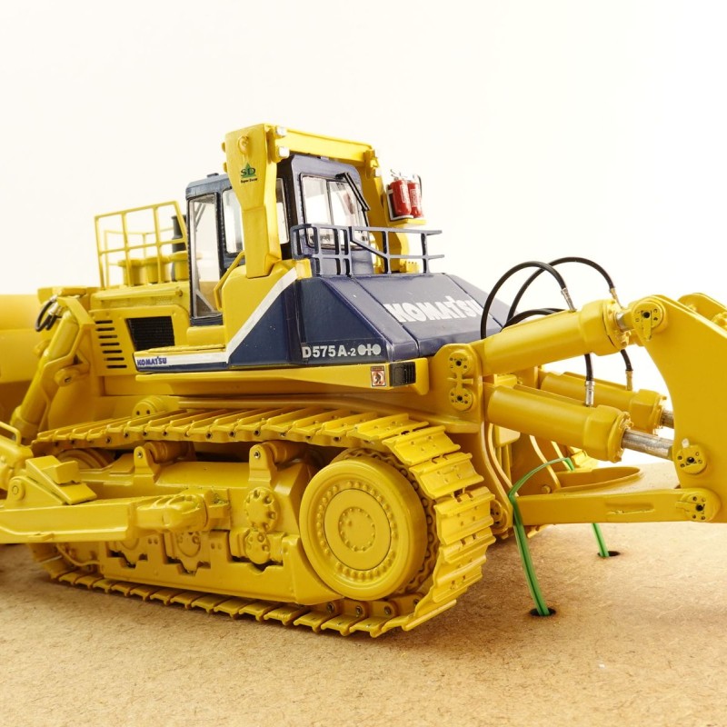 Himobo - Komatsu 575 SR Super Ripper Dozer Scale 1:50
