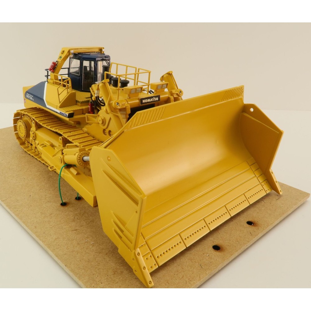 Himobo - Komatsu D575 A2 SD Super Dozer - Yellow - Scale 1:50