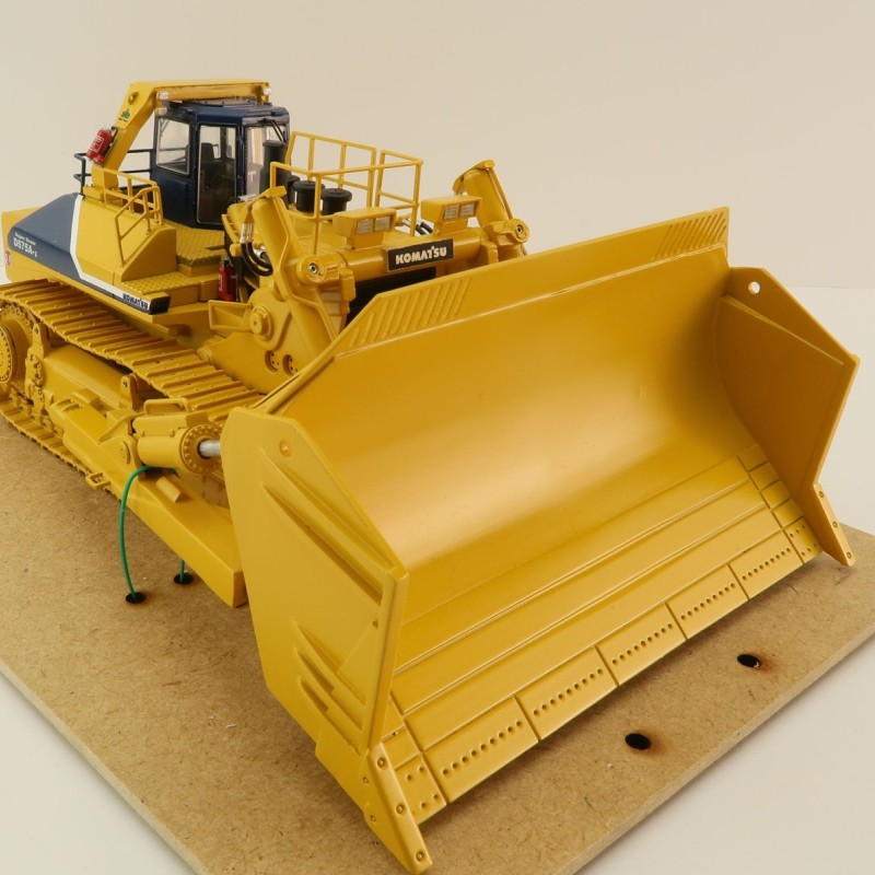 Himobo - Komatsu D575 A2 SD Super Dozer - Yellow - Scale 1:50
