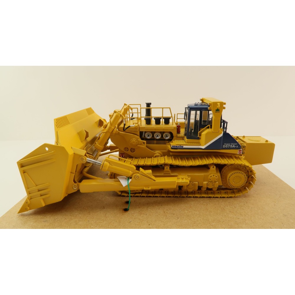 Himobo - Komatsu D575 A2 SD Super Dozer - Yellow - Scale 1:50