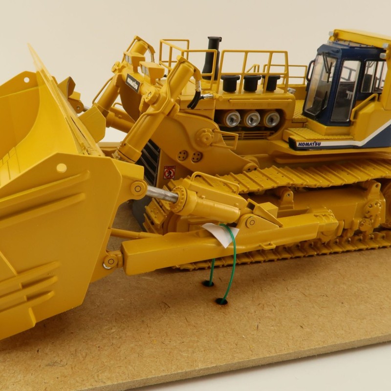 Himobo - Komatsu D575 A2 SD Super Dozer - Yellow - Scale 1:50