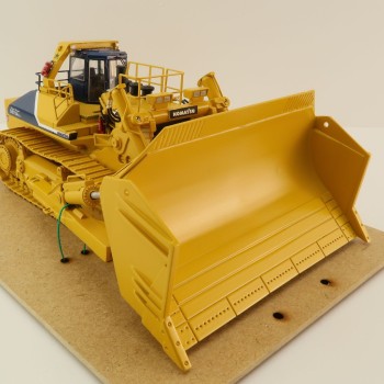 Himobo - Komatsu D575 A2 SD Super Dozer - Yellow - Scale 1:50