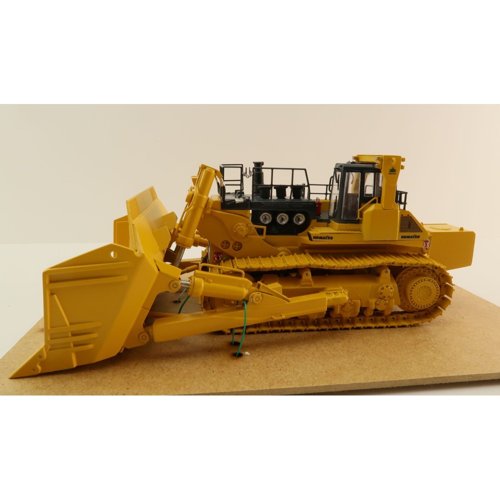 Himobo - Komatsu D575 A3 SD Super Dozer - Yellow - Scale 1:50
