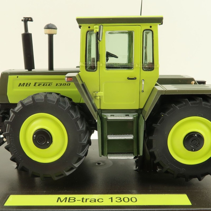 Weise Toys 1075 Mercedes Benz MB Trac 1300 W443 Knicknase Tractor - Scale 1:32