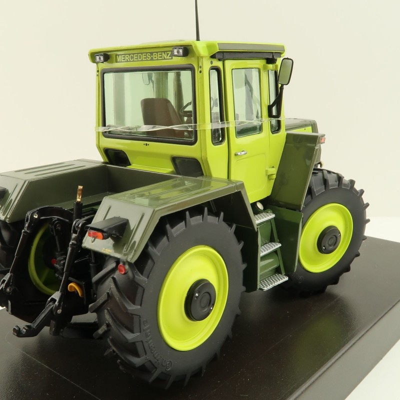 Weise Toys 1075 Mercedes Benz MB Trac 1300 W443 Knicknase Tractor - Scale 1:32