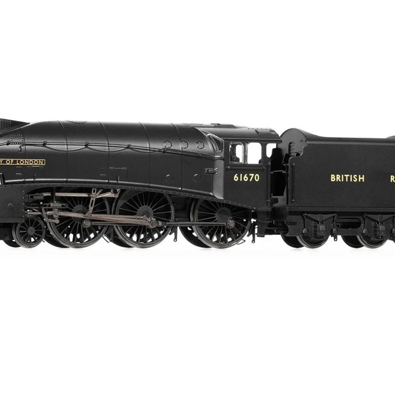 Hornby R30137 BR Class B17/5 4-6-0 Steam Locomotive 61670 City of London - Era 4