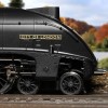 Hornby R30137 BR Class B17/5 4-6-0 Steam Locomotive 61670 City of London - Era 4
