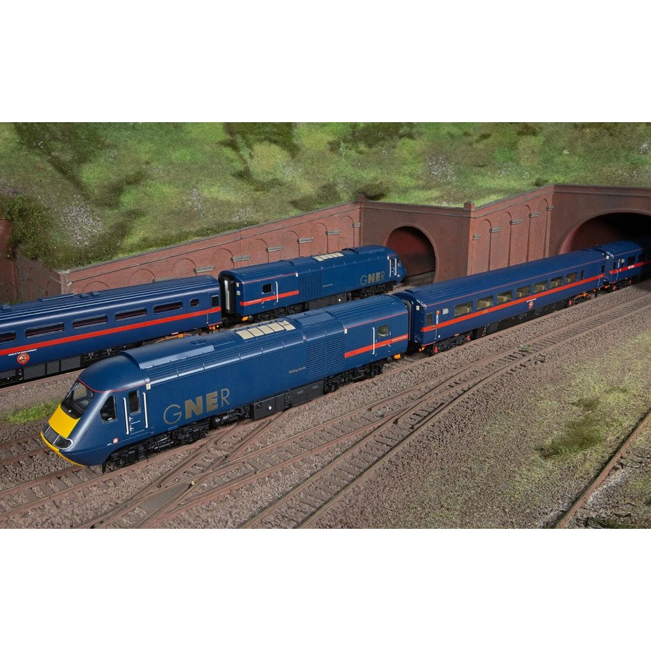 Hornby R30343 GNER Class 43 HST Diesel Power Cars Bo-Bo Train Pack - Era 9 DCC Ready OO Scale