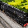Hornby R30351 BR Class 9F 2-10-0 Steam Locomotive 92203 Black Prince - Era 11