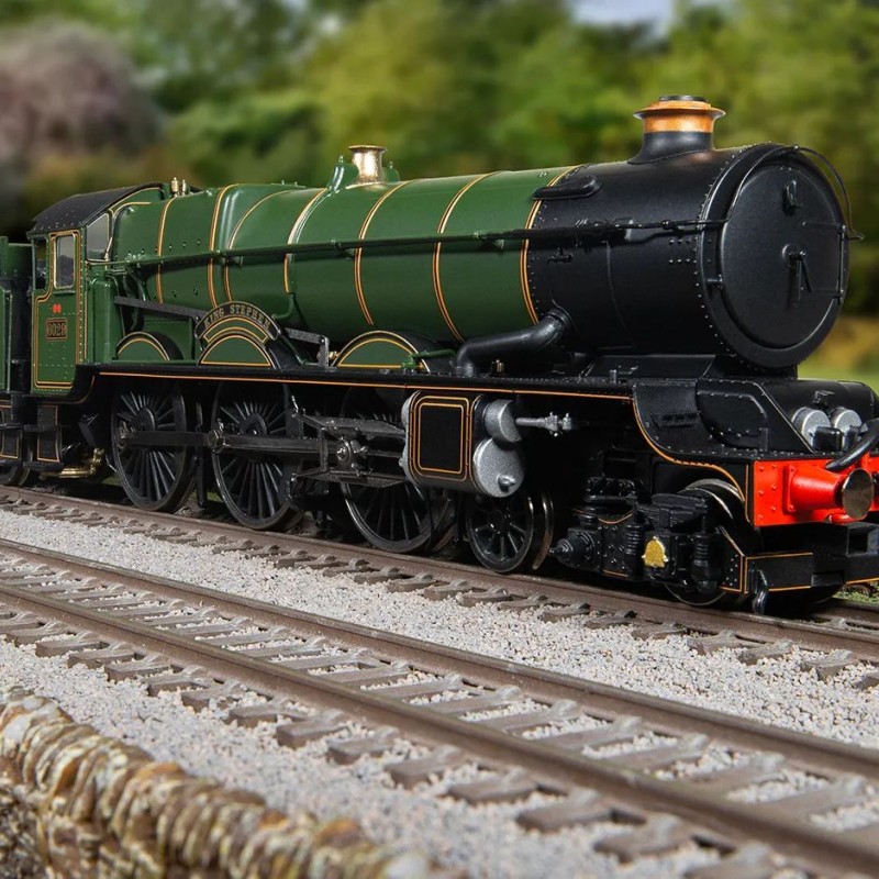 Hornby R30363 GWR 6000 King Class 4-6-0 6029 King Stephen Steam Locomotive - Era 3