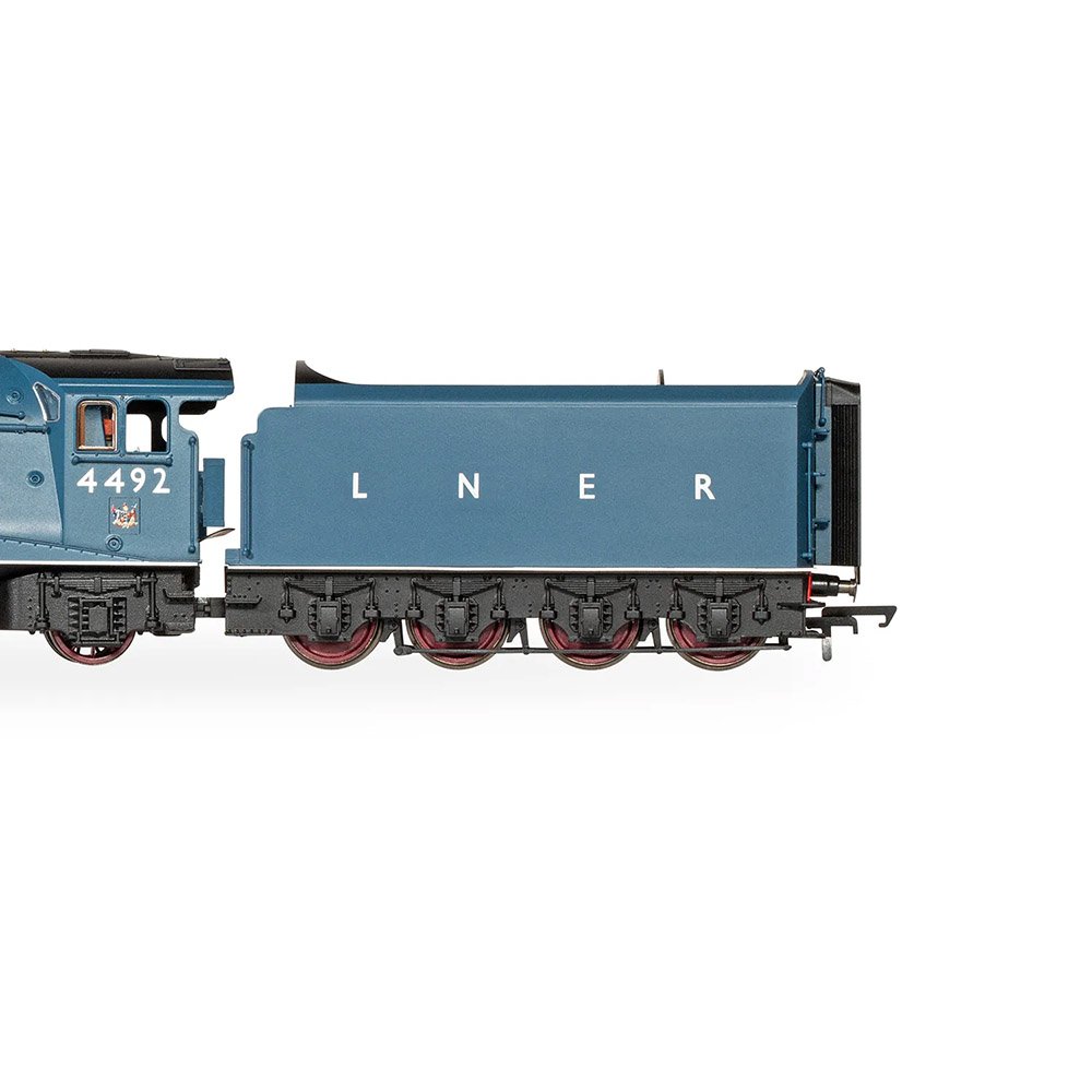 Hornby R30422 Dublo LNER Class A4 Dominion of New Zealand 4492 Steam Locomotive OO Gauge