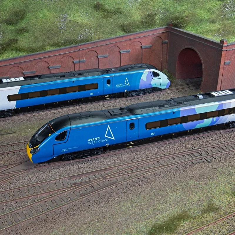 Hornby R30444 Avanti West Coast - Class 390 - 390121 - 4 Car Train Pack COP26 Livery - Era 11