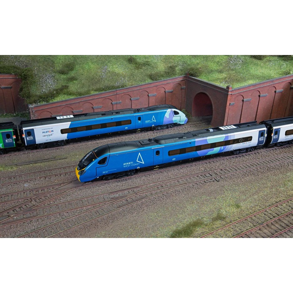 Hornby R30444 Avanti West Coast - Class 390 - 390121 - 4 Car Train Pack COP26 Livery - Era 11