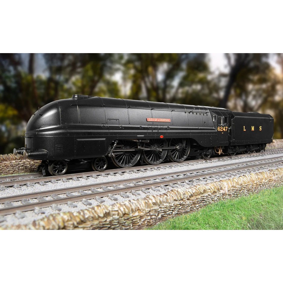 Hornby R30453 LMS - Streamlined Coronation Class 6247 Steam Loco Sir City of Liverpool - VE Day 80th Anniversary - Era 3