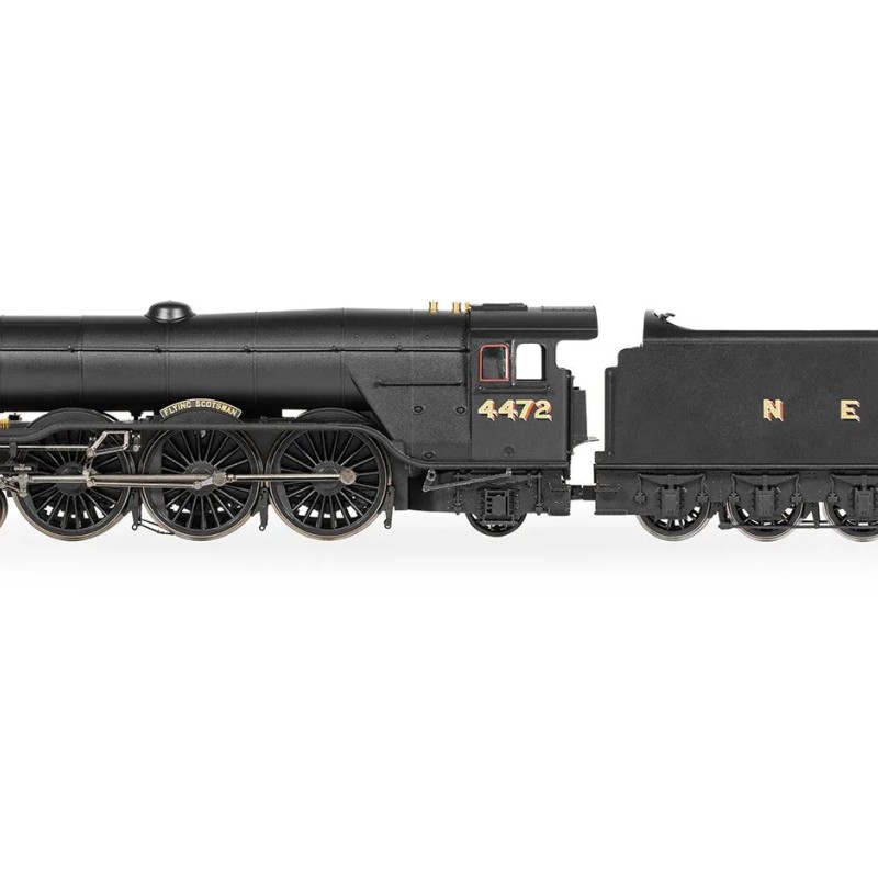 Hornby R30454 LNER Class A10 4472 Steam Loco Flying Scotsman - VE Day 80th Anniversary - Era 3