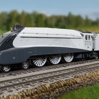 Hornby R30459 Dublo LNER Class A4 4-6-2 2511 Steam Loco Silver Fox - Silver Jubilee Collection - Era 4